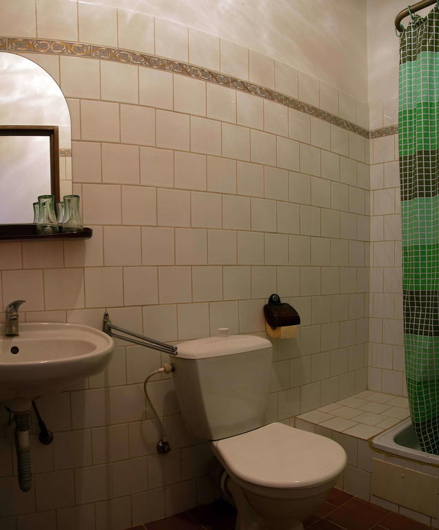 Lovecky Hotel Jivak Loučeň Cameră foto