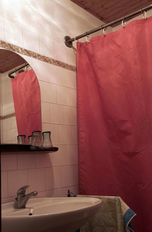 Lovecky Hotel Jivak Loučeň Cameră foto